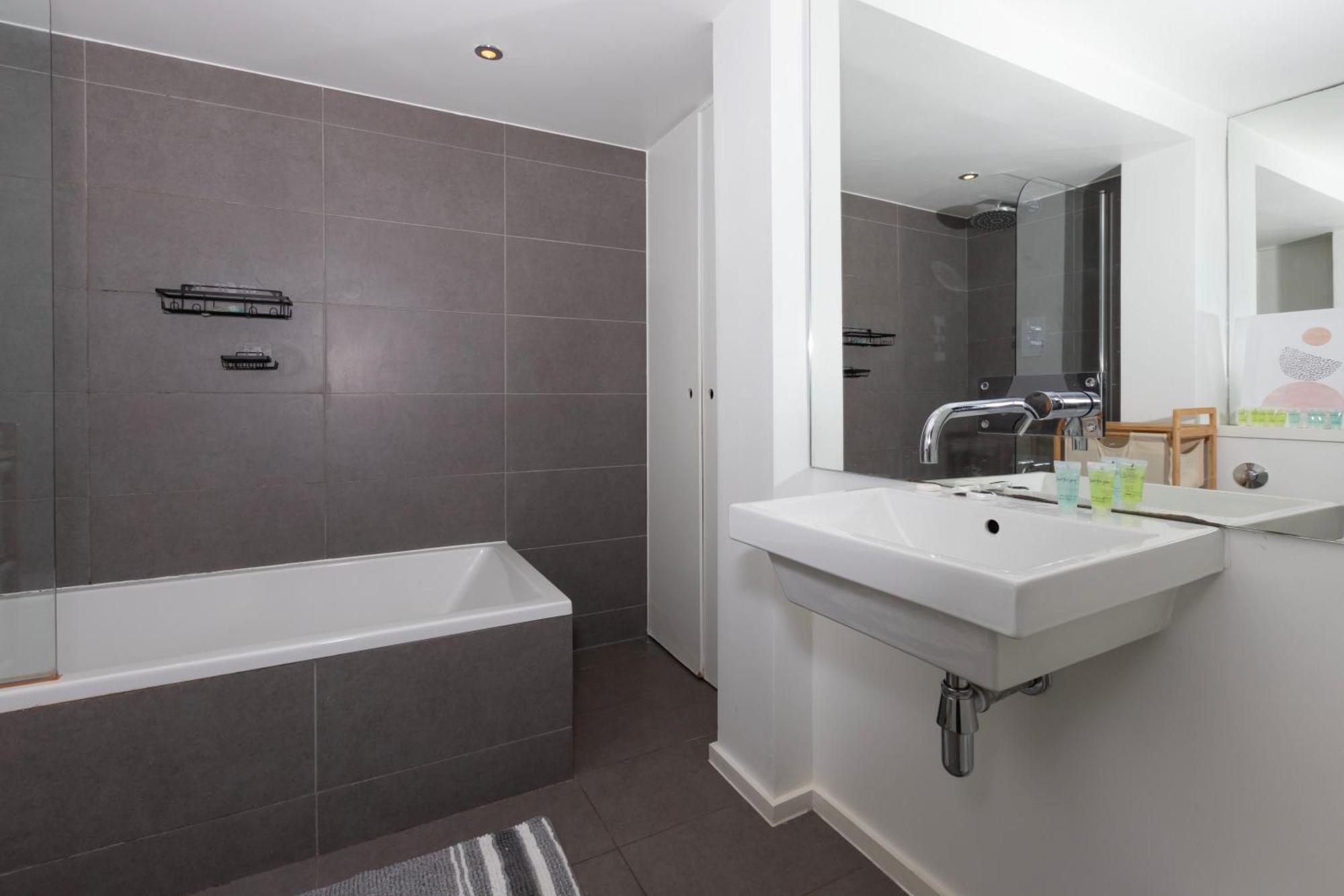 Cosy Ground Floor Apartment London Ngoại thất bức ảnh